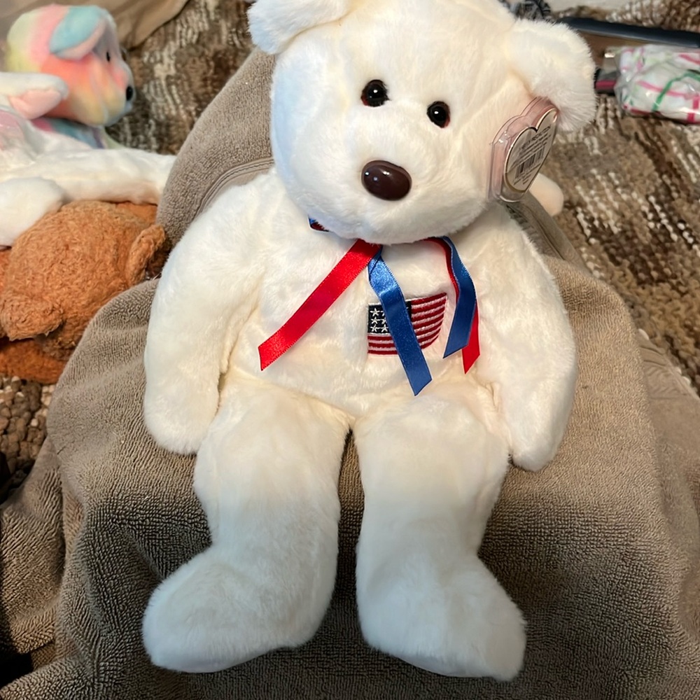 Ty beanie buddy Libearty bear white with American flag brown nose good posture